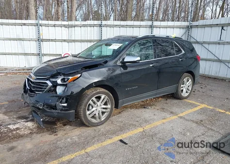 2018 Chevrolet Equinox Premier z USA, uszkodzony, nr VIN 2GNAXVEV1J6126403